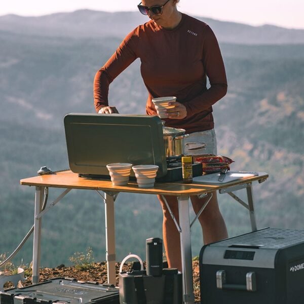 Table de camping compacte GO de Dometic / Bambou